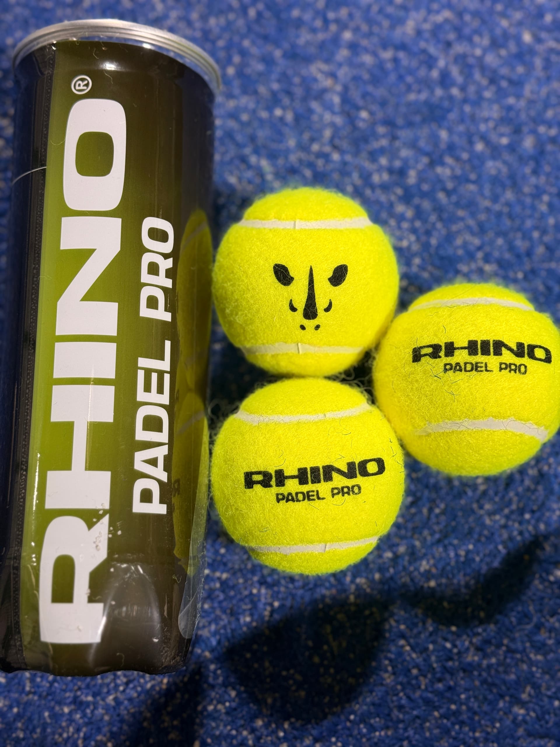 1 Bote de Pelotas Rhino Padel Pro Control — imagen 1